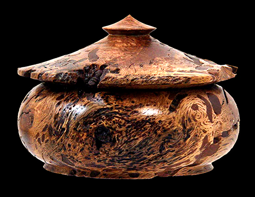 art of wood turning, wood turned lidded box, turned lidded vessel, turned wooden bowl, turned vessel, natural edge bowl, natural edge bowl, natural edge vessel, asian turned box